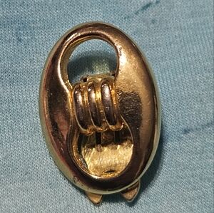 Vintage Gucci Paolo Gold Tone Clip-on Single Earring